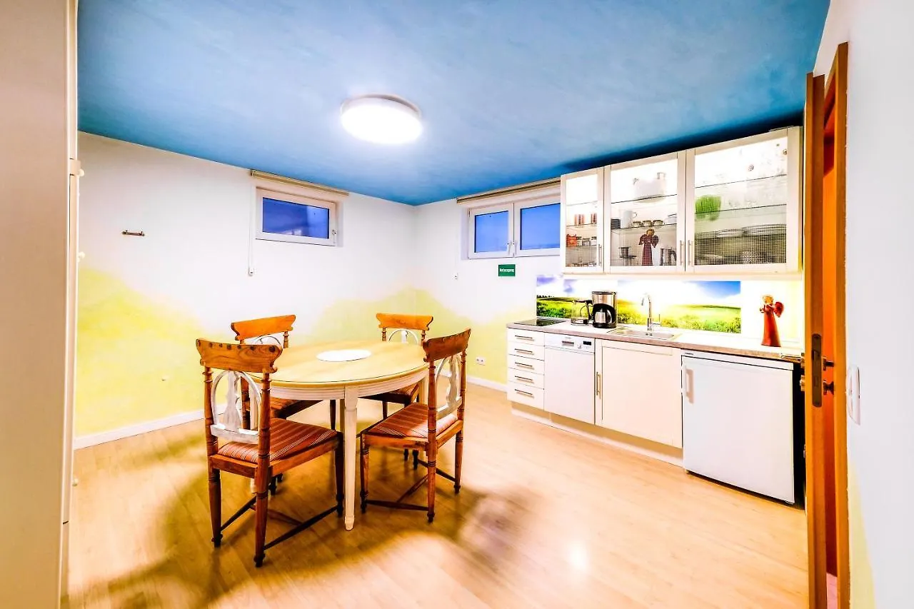 Apartment Zum Engelreich Ruhig, Laendlich, Stadtnah Munich